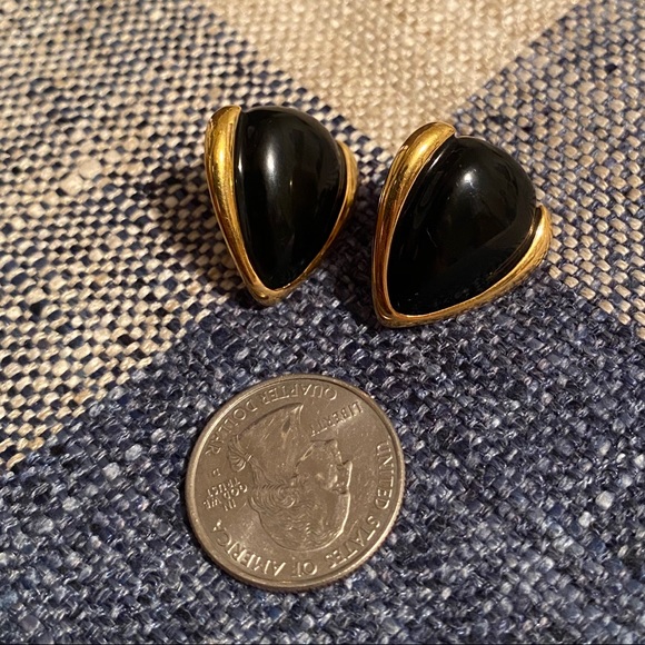 Vintage Napier Black & Gold Clip On Earrings - Picture 5 of 7